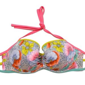 Victoria’s Secret bikini top